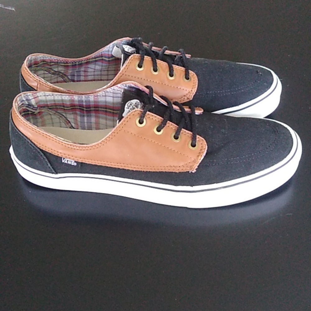 Vans Skateboarding off the wall Sneakers (Men Size 9.5) Women 11 Athletic Shoes